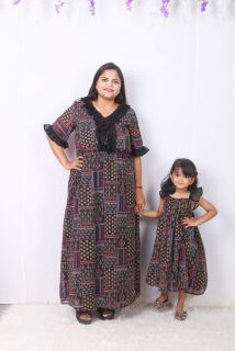 Black Printed Mom and daughter Combo