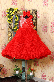 Red Rose Flare Gown With Pearls And 3 Flowers